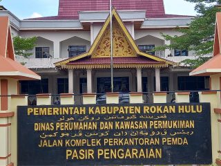 "Denda Rp1,52M Terancam Menguap?RPPM Rohul Pertanyakan Tanggung Jawab Mantan Plt.Kadis Perkim Terkait Gedung DPRD Rohul Mangkrak"