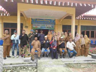 Serah Terima Pembangunan Pagar SMPN 2 Rangsang Pesisir, Sarana Pendidikan Terus Diperkuat