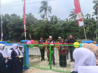 H. Idris Dorong Penguatan Sarana Pendidikan, Pembangunan Pagar SMPN 2 Rangsang Pesisir Rampung